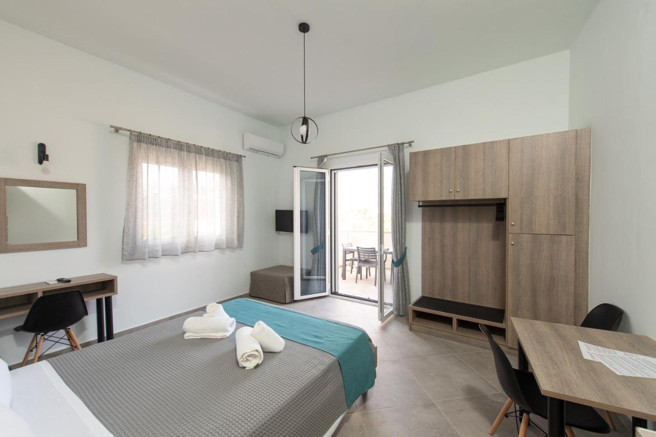 Loggos Apartments Longos  Dış mekan fotoğraf
